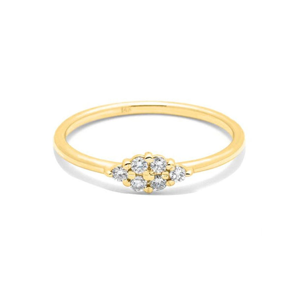 Round Ring in Gold with Diamonds