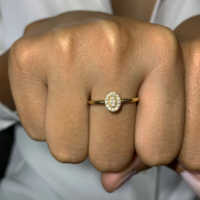 Oval Shape Ring in Gold with Diamonds
