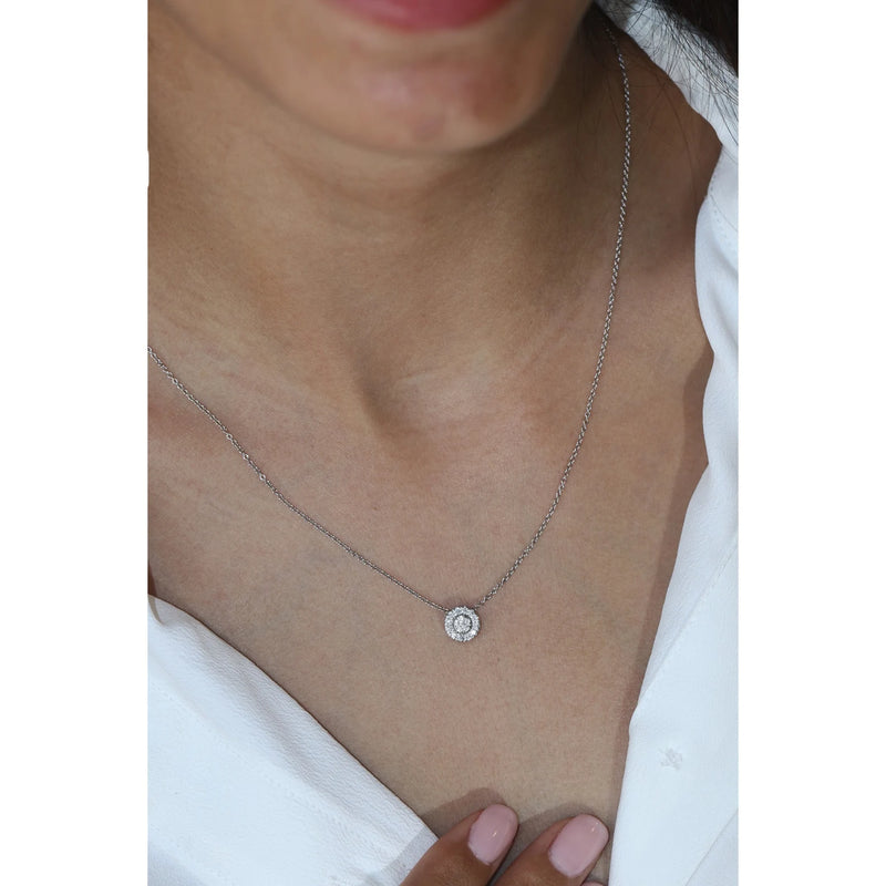 Round Shape Necklace in Gold with Diamonds