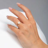 Round Shape Ring in Gold with Diamonds