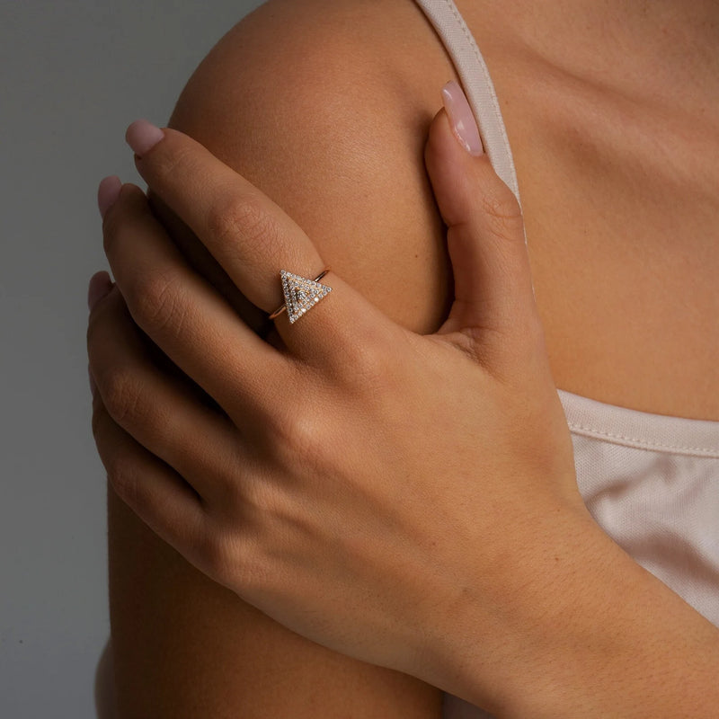 Pyramid Pave Ring in Gold with Diamonds