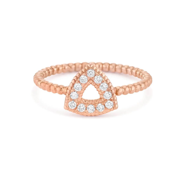 Vintage Design Ring in Gold with Diamonds