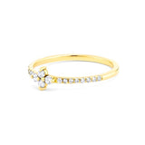 Star Shape Ring in Gold with Diamonds