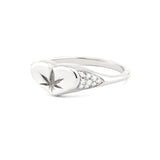 Heart Leaf Ring in Gold with Diamonds